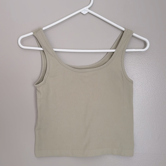 H&M Sport Ribbed Active Tank Top - Picture 3 of 4